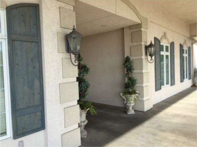 Camdenton Funeral Home - Front Entrance